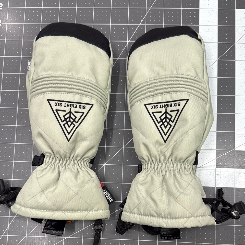 Six Eight Six Gray Mittens